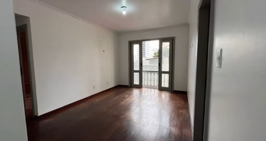Ótimo apartamento de 2 dormitórios no centro de florianópolis