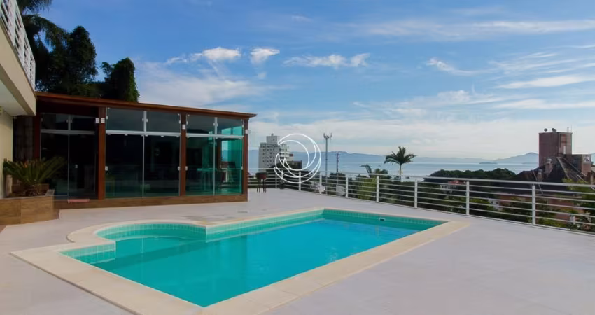 ÓTIMA CASA RESIDENCIAL DE 3 DORMITÓRIOS NA AGRONÔMICA