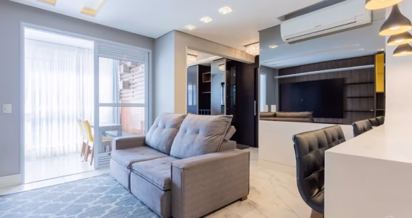 EXCELENTE APARTAMENTO DED 3 DORMITÓRIOS NO CENTRO DE FLORIANÓPOLIS