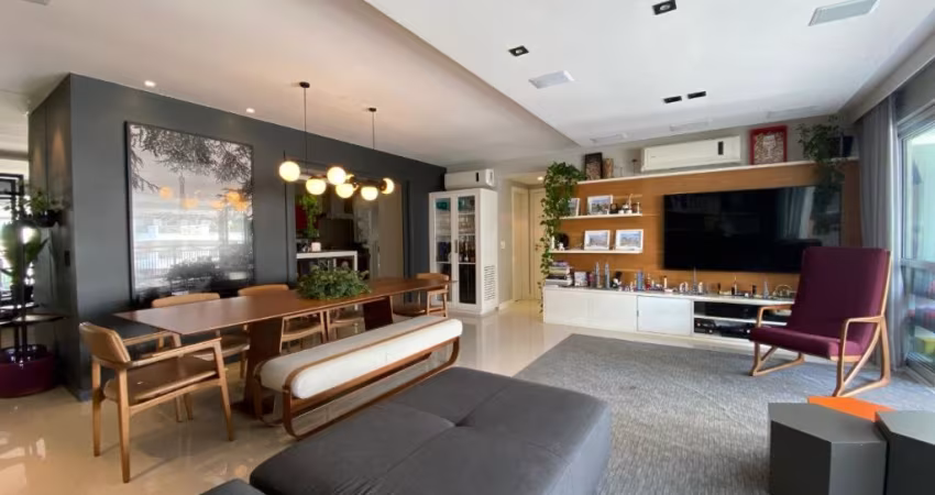LINDO APARTAMENTO DE 3 DORMITÓRIOS NO ITACORUBI