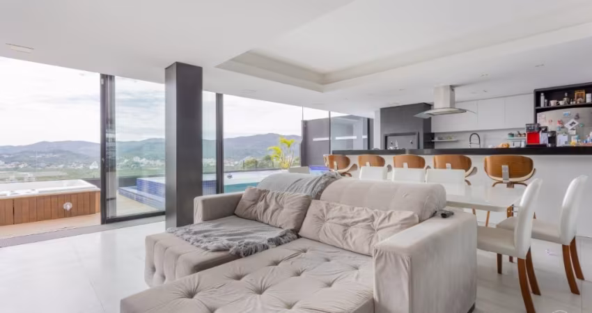 LINDA CASA RESIDENCIAL DE 4 SUÍTES NA TRINDADE