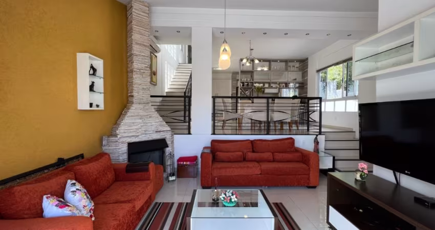 ÓTIMA CASA RESIDENCIAL DE 3 DORMITÓRIOS NO PANTANAL