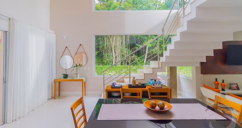 LINDA CASA RESIDENCIAL DE 3 DORMITÓRIOS EM SANTO ANTÔNIO DE LISBOA