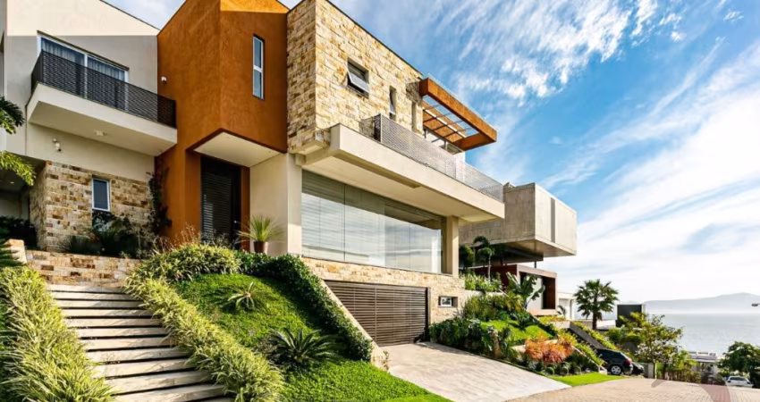 LINDA CASA RESIDENCIAL DE 5 DORMITÓRIOS EM CACUPÉ