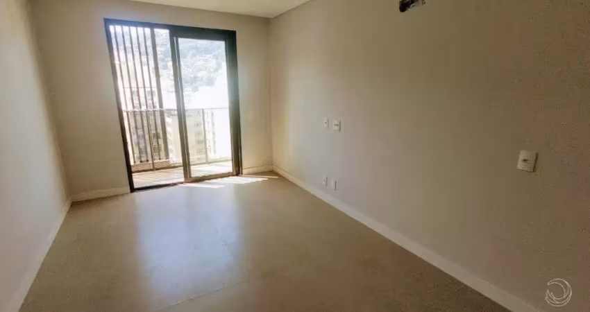 Ótimo apartamento de 2 dormitórios no centro de florianópolis