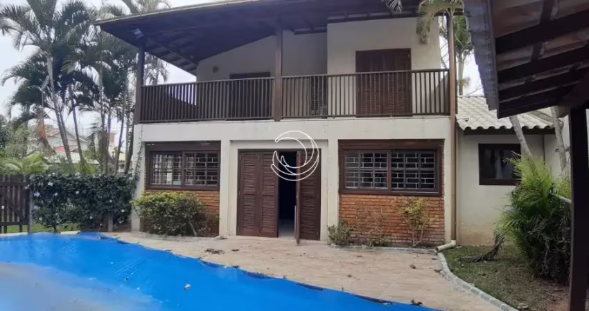 Linda casa residencial de 4 dormitórios no bairro campeche