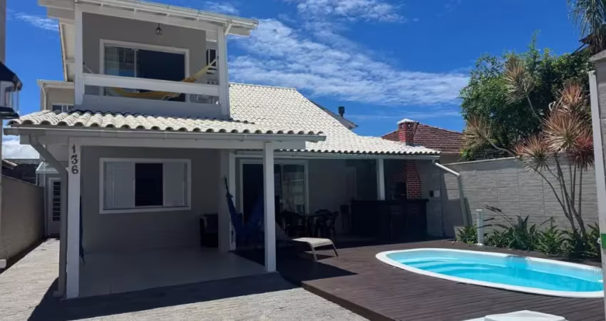Linda casa com 4 quartos no bairro campeche em florianópolis