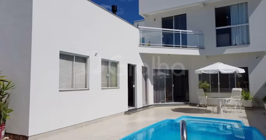 Linda casa residencial de 4 dorms no bairro carianos em florianópolis