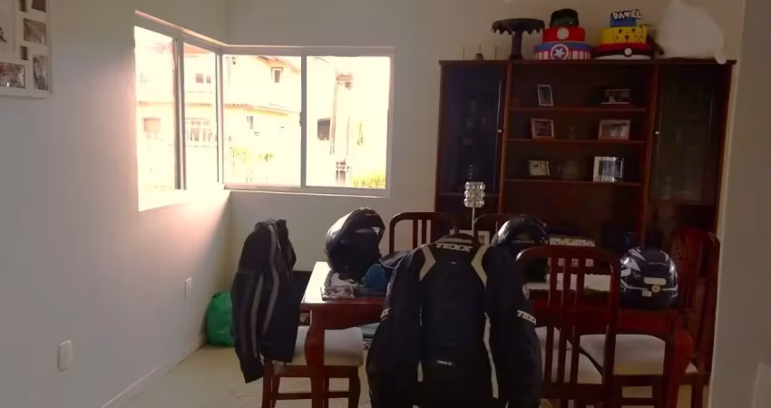 Linda casa de 279,15m² com 3 suítes no carianos em florianópolis