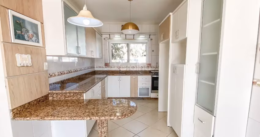 Linda casa residencial com 3 quartos no bairro carianos, florianópolis