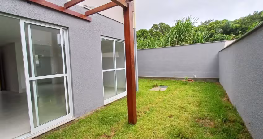 Linda casa residencial com 3 quartos localizada no morro das pedras