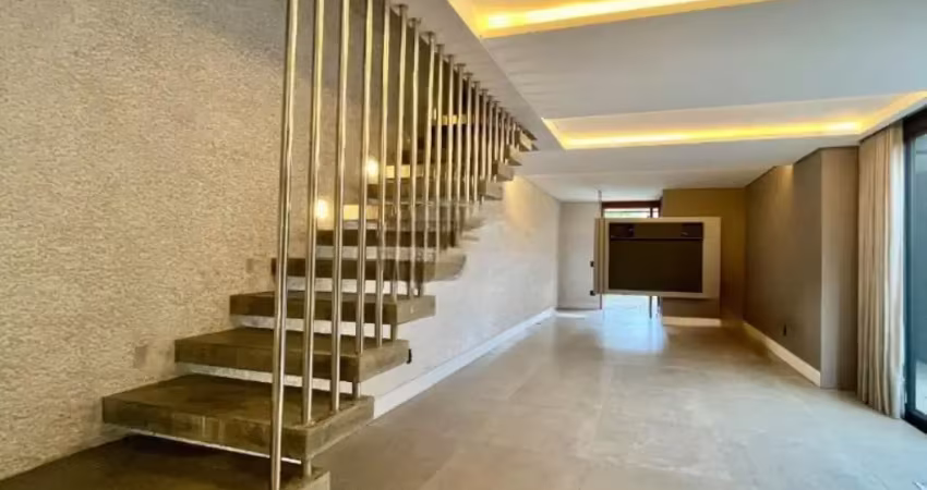 Linda casa com 3 suítes no bairro morro das pedras  em florianópolis