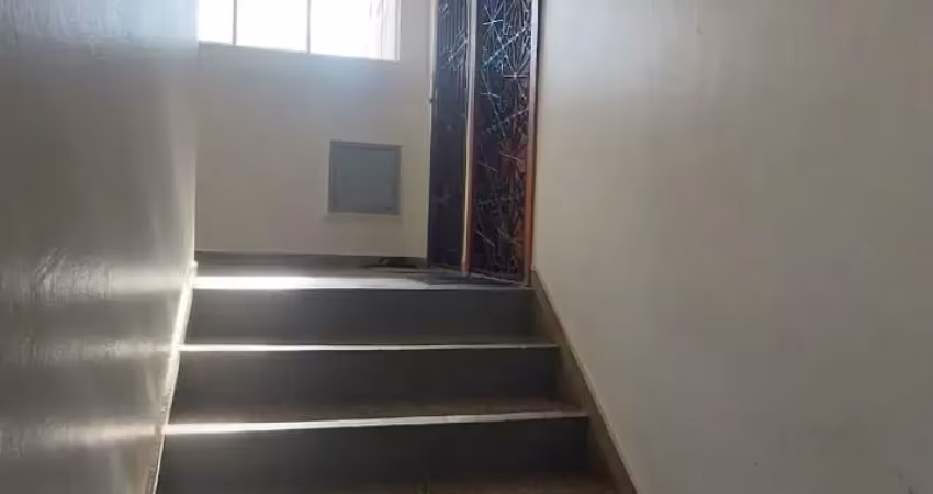 Apartamento  no largo  de colinas de pituacu  2/4 valor  140.000,00