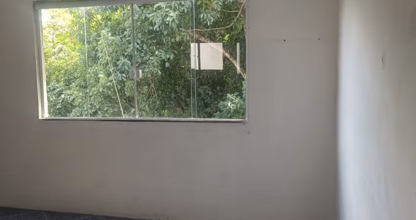 Conjunto  vale dos lagos  2/4 dependência  valor  110.000,00