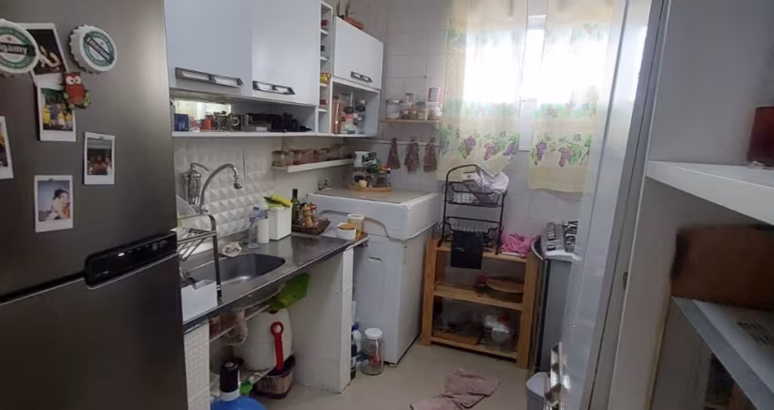 Condomínio  colinas de Pituacu  2/4  valor  120.000