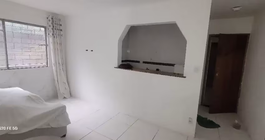 Condomínio vivendas dos pássaros  1/4 sala  valor  130.000,00