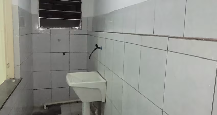 Casa com 2 quartos para alugar na Rua Professor Arnaldo Silveira, 778, São Marcos, Salvador