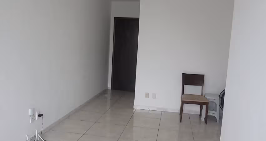 Apartamento à venda na Conjunto Bosque Imperial, 677, São Marcos, Salvador
