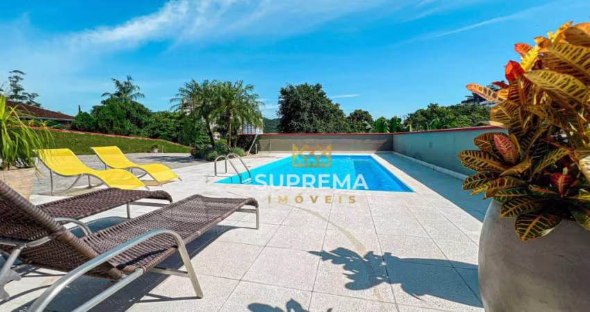 Casa com 3 dormitórios à venda, 250 m² por R$ 1.890.000,00 - Anita Garibaldi - Joinville/SC