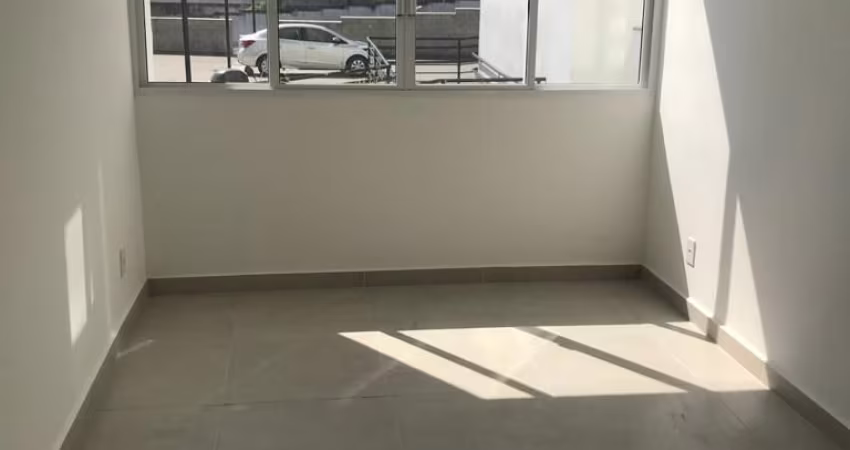 Apartamento, 1 Dormitório(suíte com closet), Condomínio Morada dos Pássaros