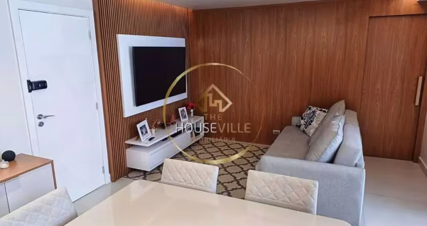 Apartamento, 4 dormitórios (1 suíte),125m², pátio condomínio clube.