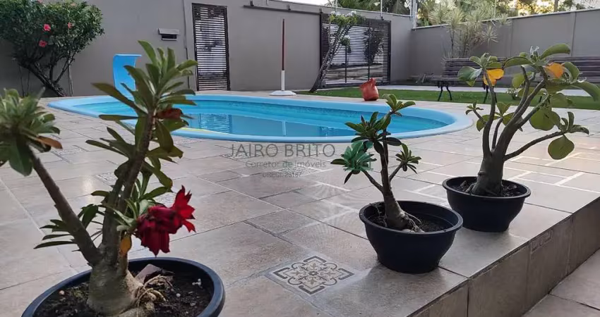 Vende-se linda casa de alto padrão próxima à praia do sul em ilhéus