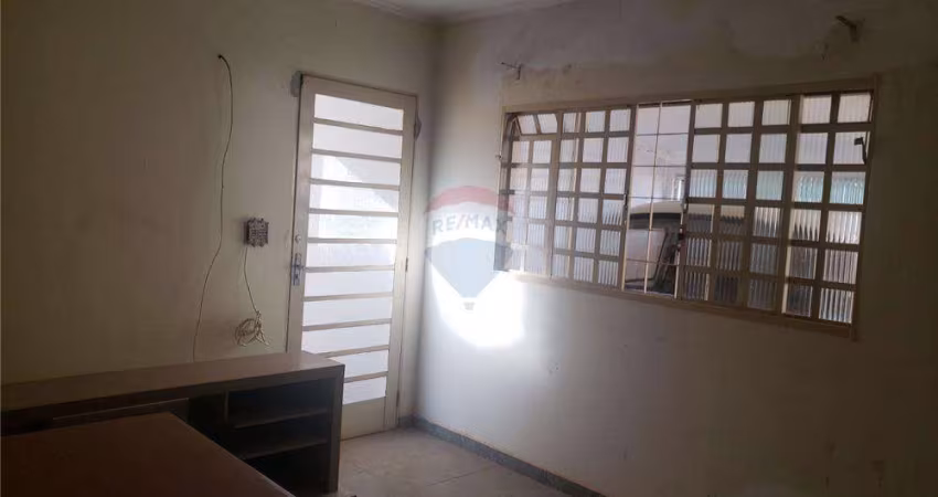 EXCELENTE IMÓVEL NO BAIRRO JUSSARA