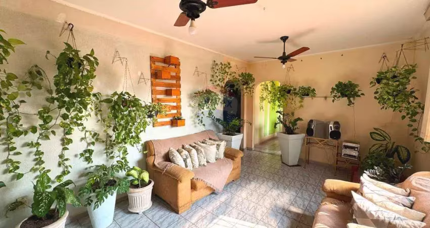 Casa á venda no bairro Dona Amélia
