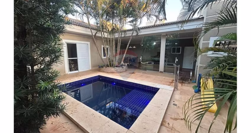 Casa De Luxo Em Condomínio | Araçatuba, SP