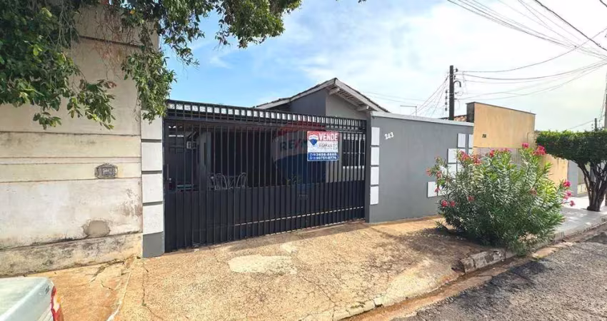 Casa com 3 quartos à venda no Conjunto Habitacional Etheocle Turrini, Araçatuba 