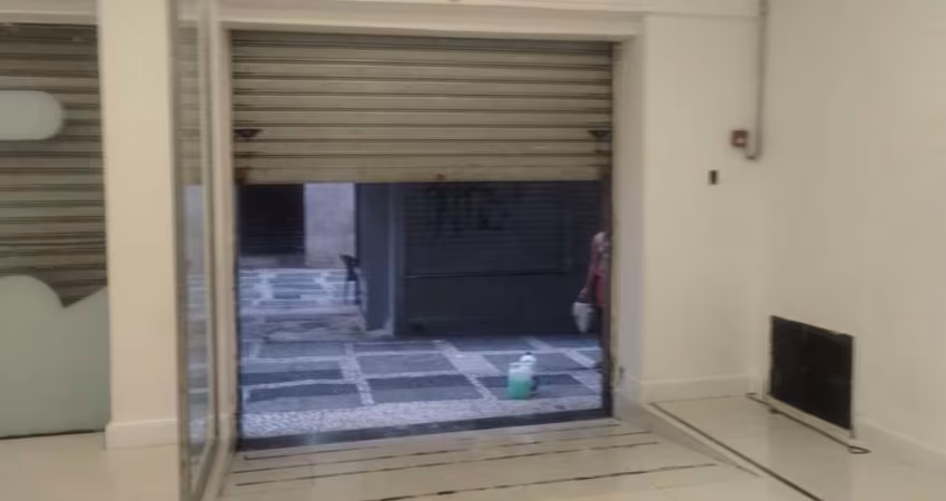 Loja próxima ao Metrô República 205 m²