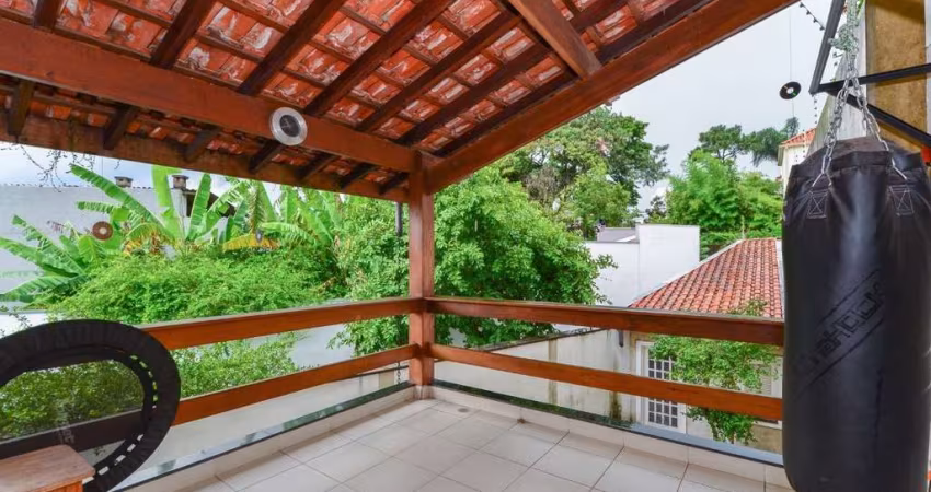 Casa no Jd Prudência 3 suítes 2 vagas 307m²