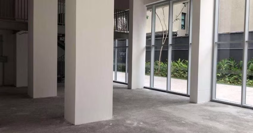 Loja em Pinheiros com 240m² 01 vaga