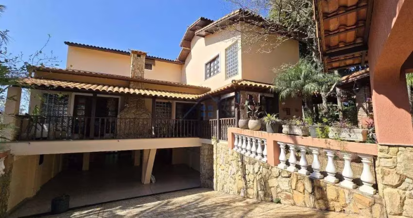 Casa 465m² em mairiporã 5 dorms sendo 3 suítes 8 vagas