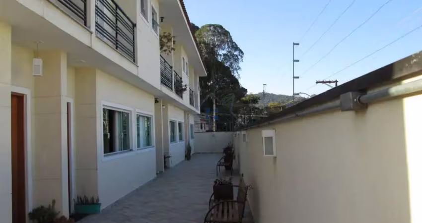 Casa em condomínio na vila rosa 102m² 3 dorm 1 suíte 2 vagas