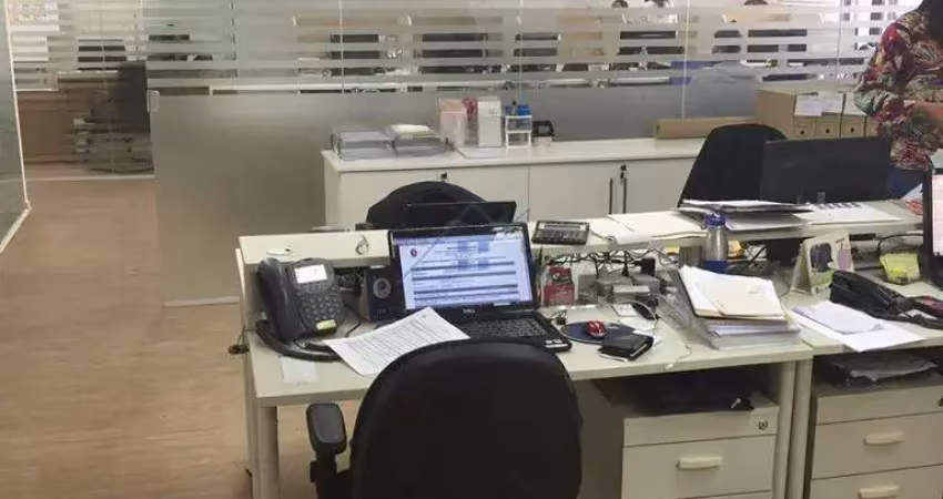 Sala comercial à venda na Rua Funchal, 513, Vila Olímpia, São Paulo
