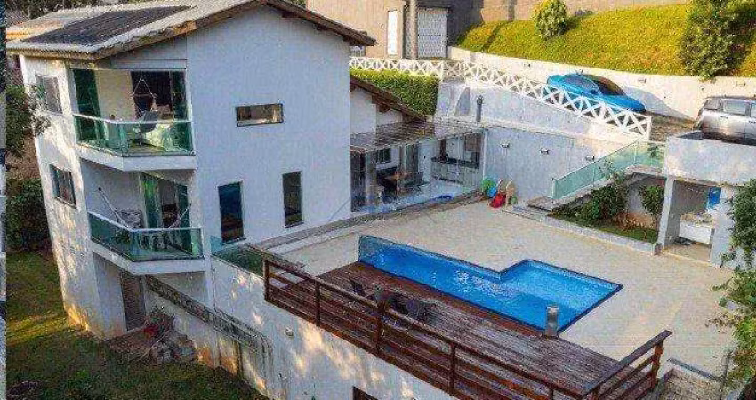 Linda casa em condomínio fechado na serra da cantareira 300 m² 4 suítes 6 vagas