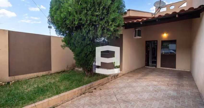 Casa com 3 dormitórios à venda, 68 m² por r$ 296.000,00 - vila santa helena - apucarana/pr