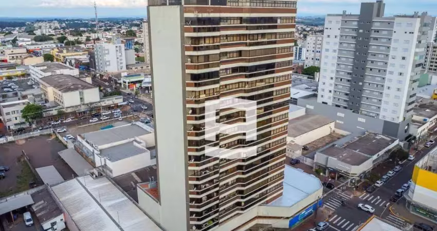 Apartamento com 4 dormitórios à venda por R$ 800.000,00 - Centro - Apucarana/PR