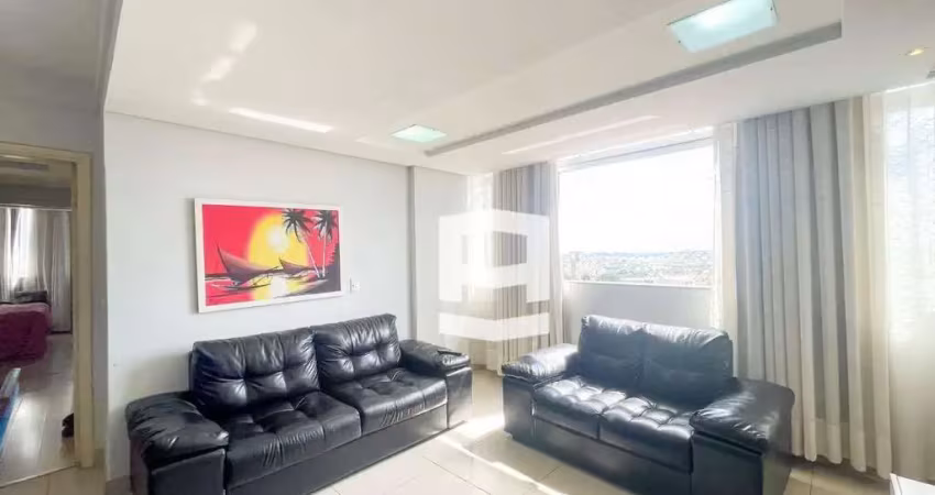 Apartamento com 3 dormitórios à venda, 68 m² por R$ 360.000,00 - Centro - Apucarana/PR