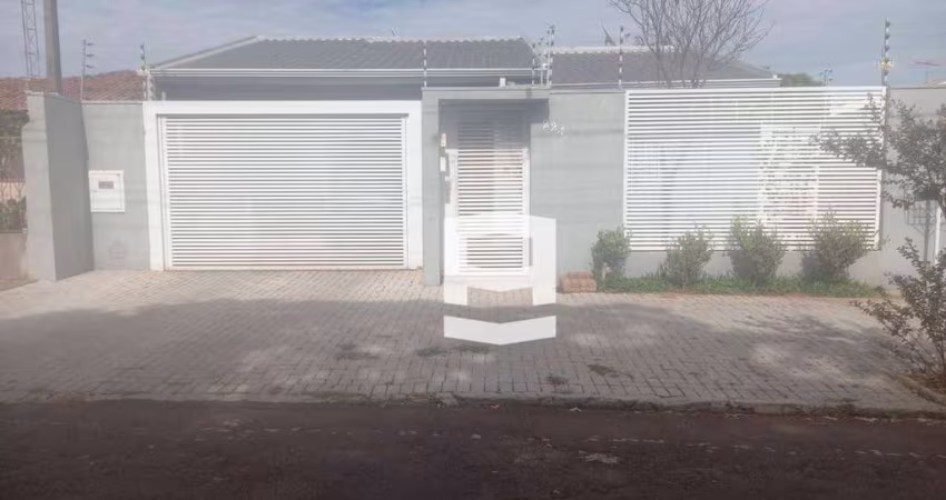Casa com 3 dormitórios, sendo 1 suíte à venda, 260 m² por R$ 850.000 - Jardim Apucarana - Apucarana/PR