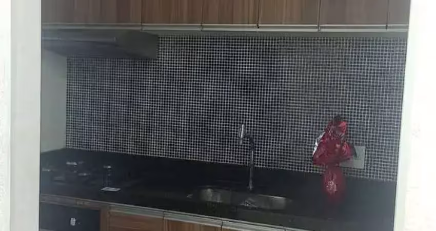 Apartamento com móveis planejados de excelente qualidade.