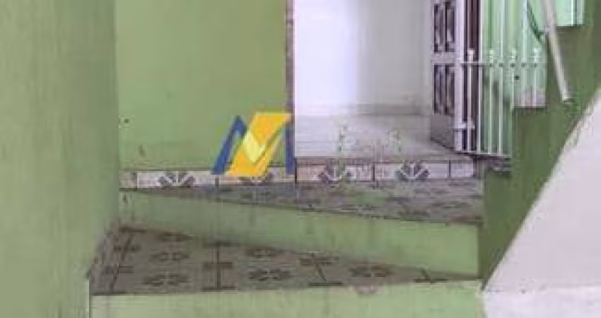 Vendo Casa Assobradada em Jardim Alzira Franco, Santo André