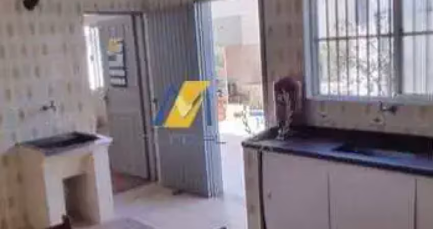 Casa com 2 quartos à venda no Jardim Itapeva, Mauá 