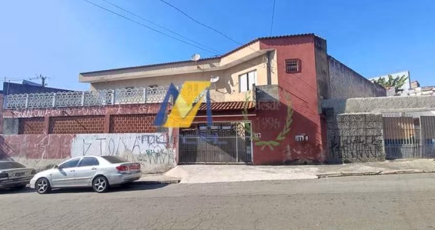 Sobrado à Venda com 160m², 3 suítes e 2 vagas!!!