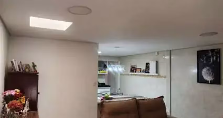 Linda casa totalmente reformada à venda. ao lado do parque regional da criança!