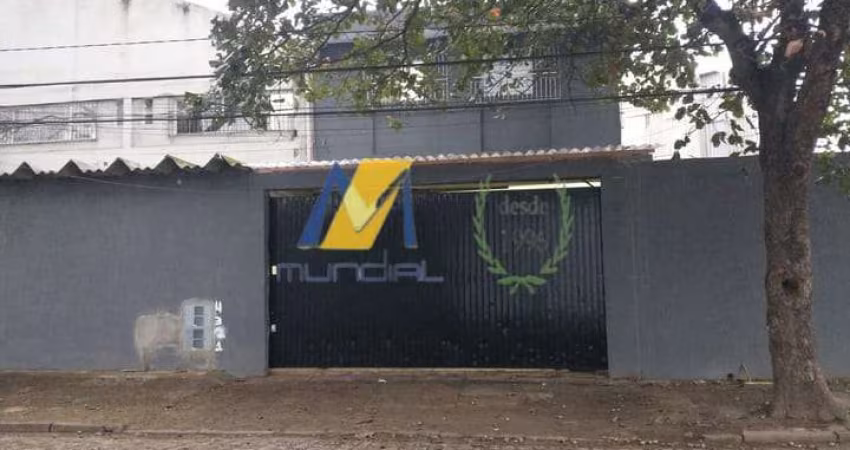 Galpão de 300m² para Locação com Ampla Área e Estrutura Versátil