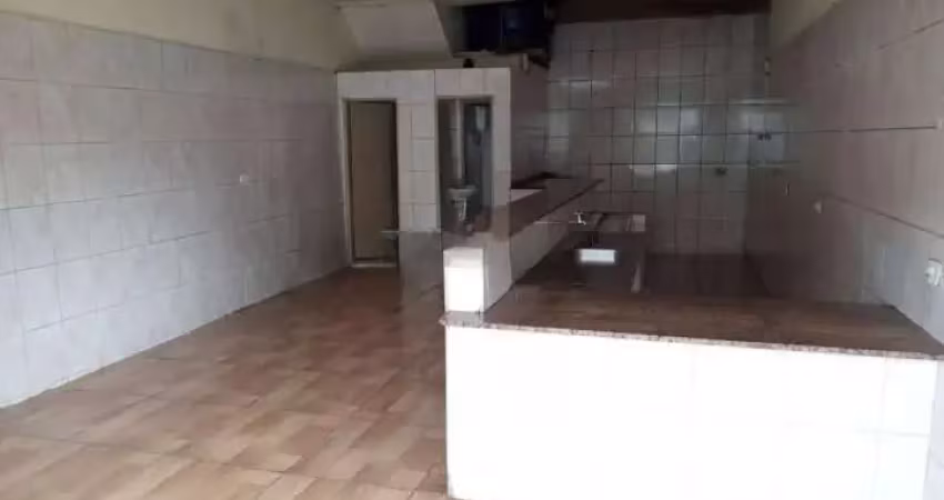 Salão comercial de 50m² com 2 banheiros para locação - ótima oportunidade!