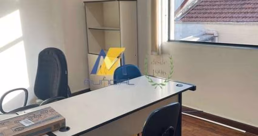 Sobrado Comercial de 278 m² com Ampla Área para Seu Negócio
