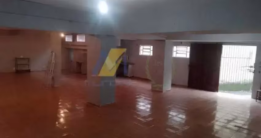 Salão para alugar com 150m², 2 wc e cozinha parque novo oratório